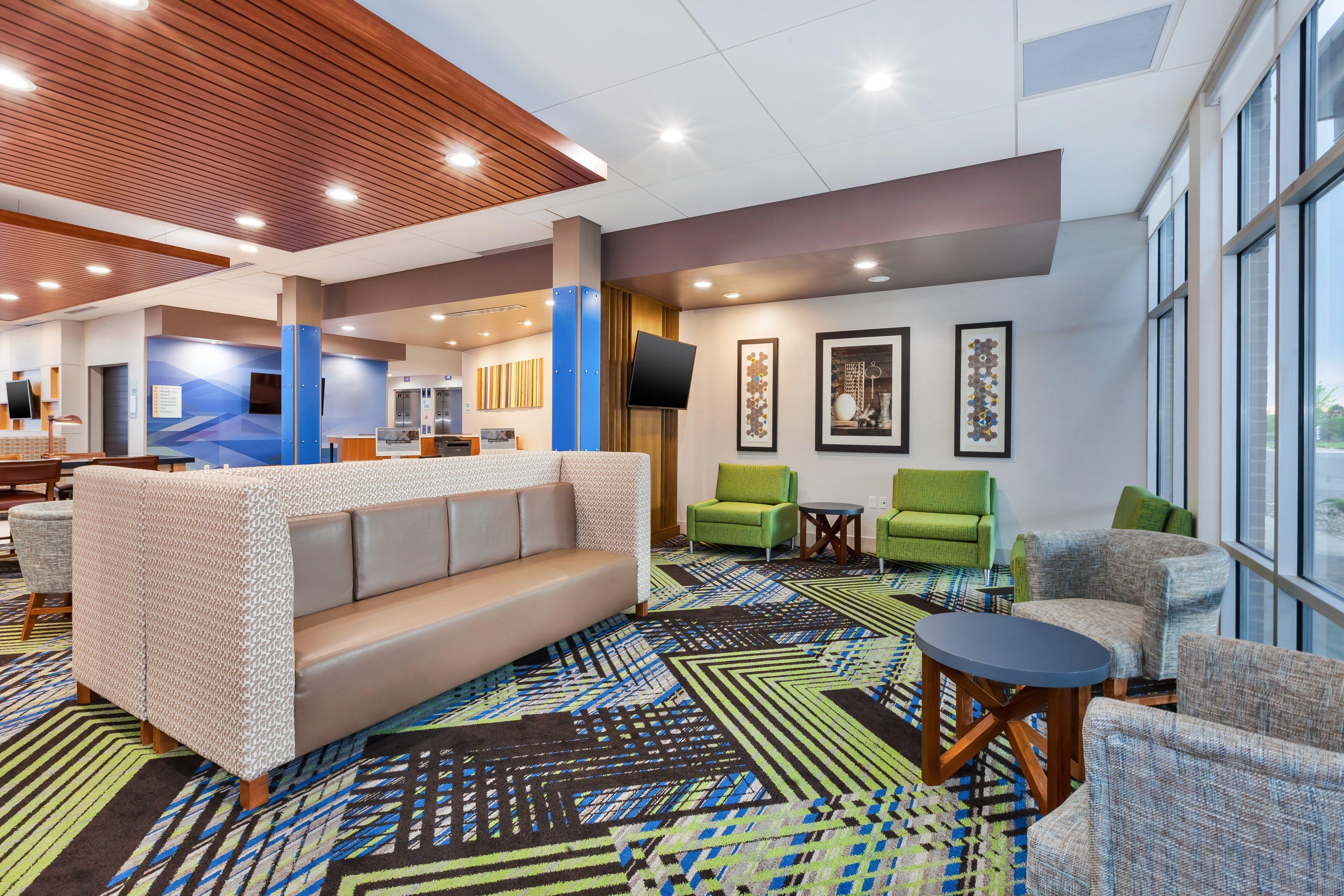 Holiday Inn Express & Suites - Grand Rapids Airport - South By Ihg Exterior foto