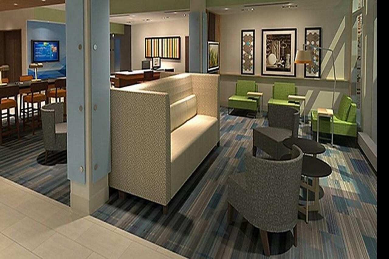 Holiday Inn Express & Suites - Grand Rapids Airport - South By Ihg Exterior foto